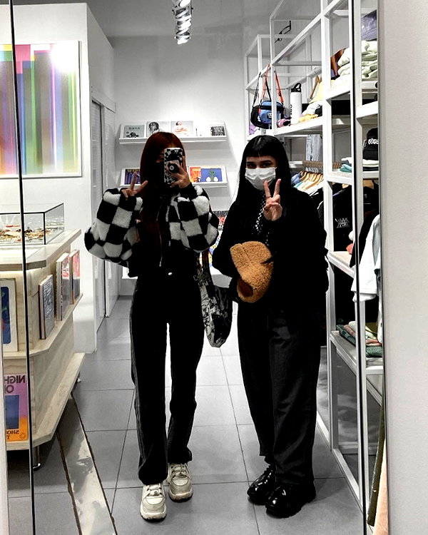 is2tian instagram image archive image