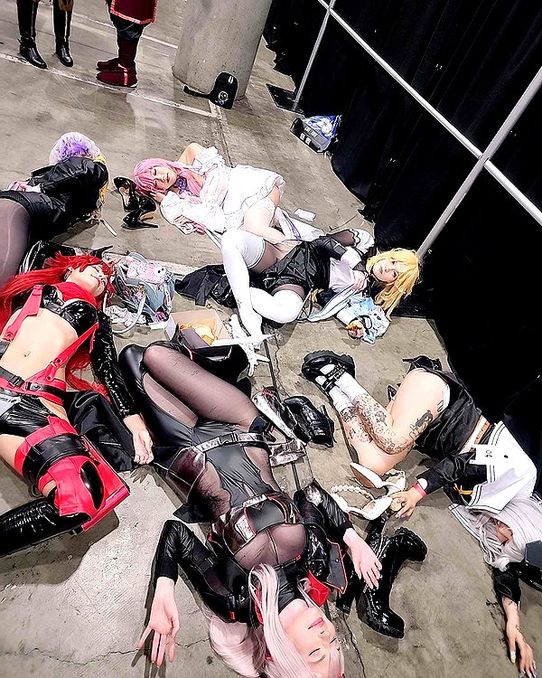 danisaurz instagram image archive image
