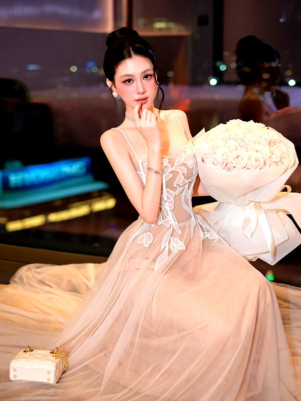 lyhythuedoxinh instagram image archive image