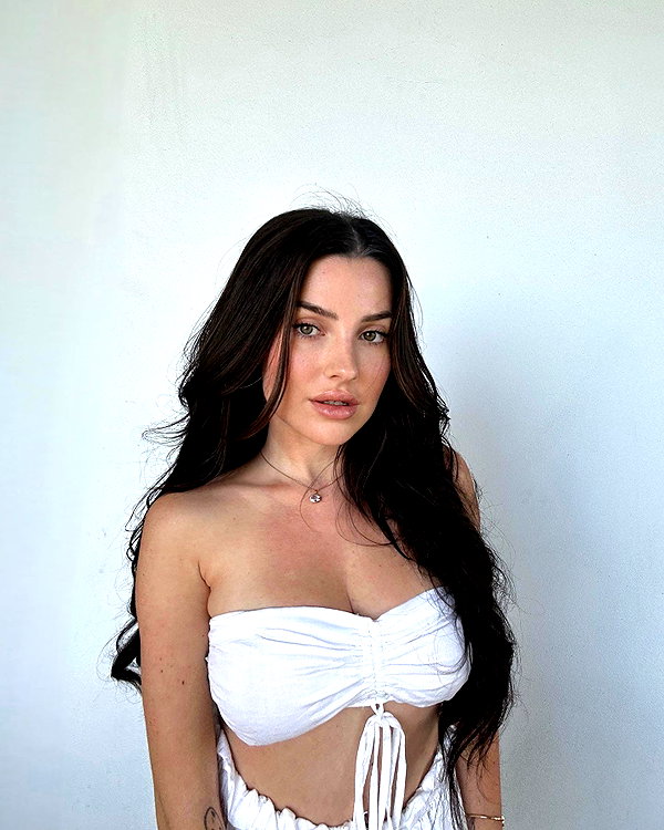 nikoleta.milenova instagram image archive image