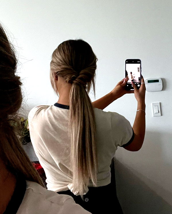ellianawalmsley instagram image archive image