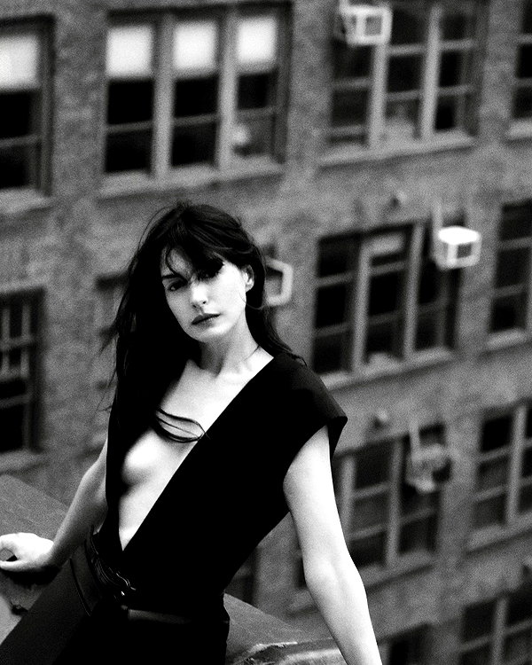annehathaway instagram image archive image