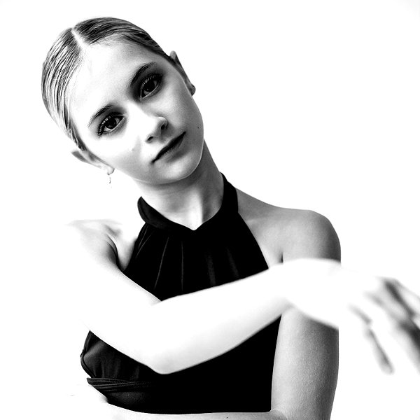 ellianawalmsley instagram image archive image