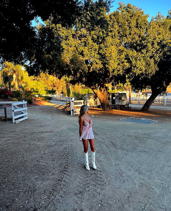 kaylasimmmons instagram image archive image