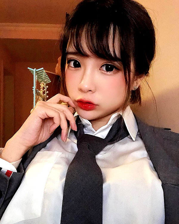 erokochiba instagram image archive image