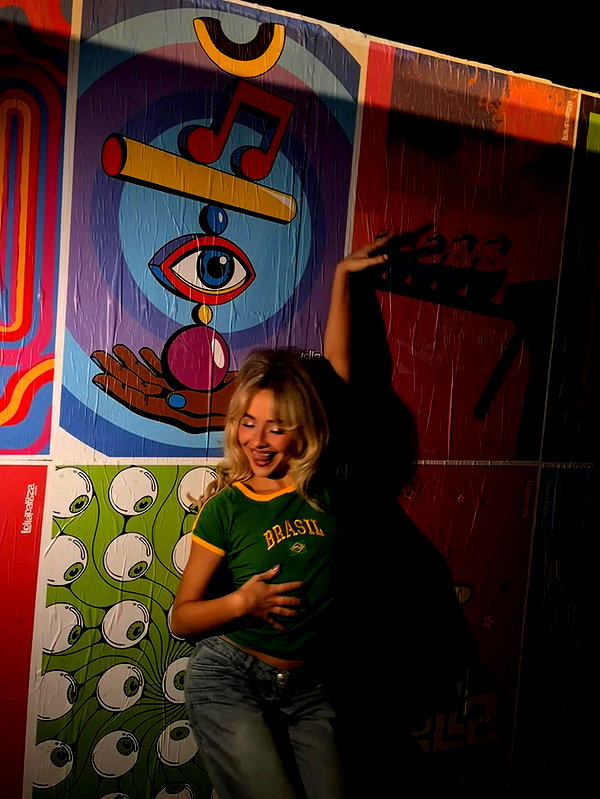 sabrinacarpenter instagram image archive image