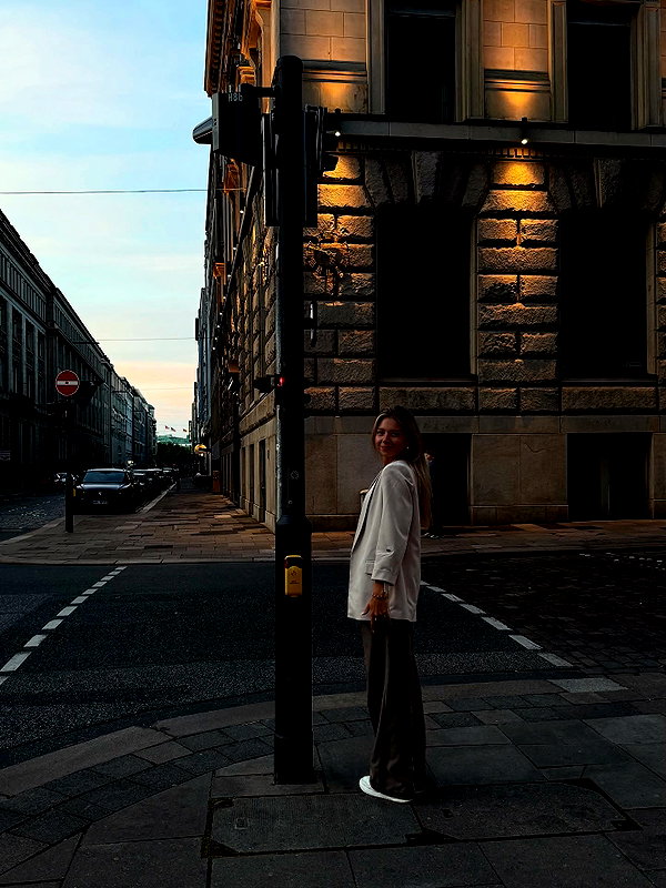 danamrts instagram image archive image