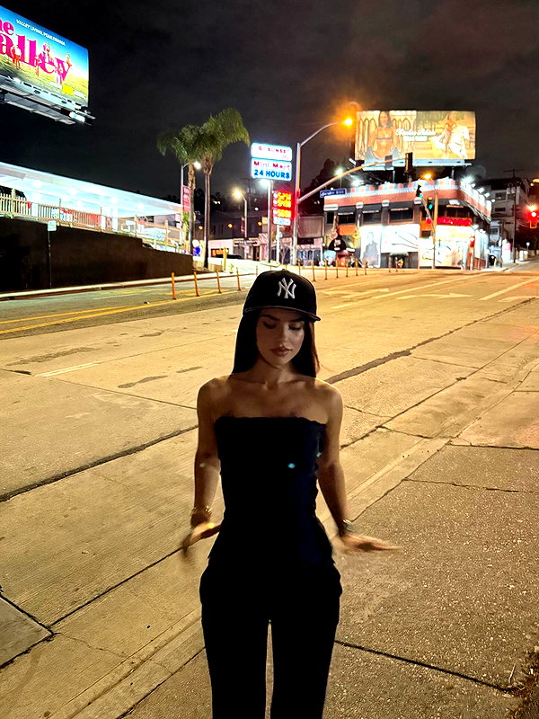 leahhalton instagram image archive image
