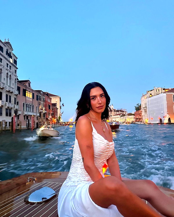 staskaranikolaou instagram image archive image