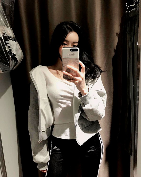 daxbin instagram image archive image