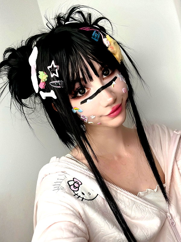 danielle.mercedie instagram image archive image