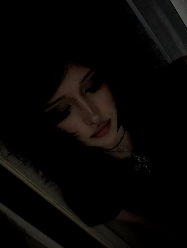 Archived image from @kk3tr1n4 on Instagram