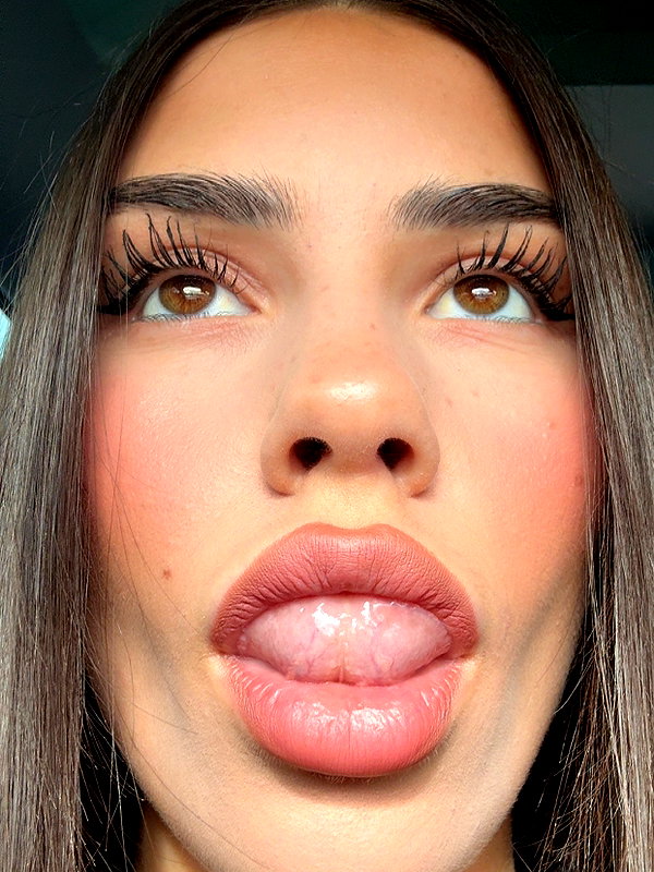 leahhalton instagram image archive image