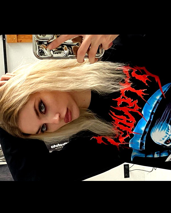 anya4everr instagram image archive image