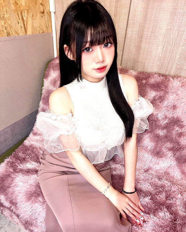 150_aiko instagram image archive image