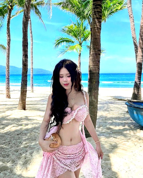 lyhythuedoxinh instagram image archive image