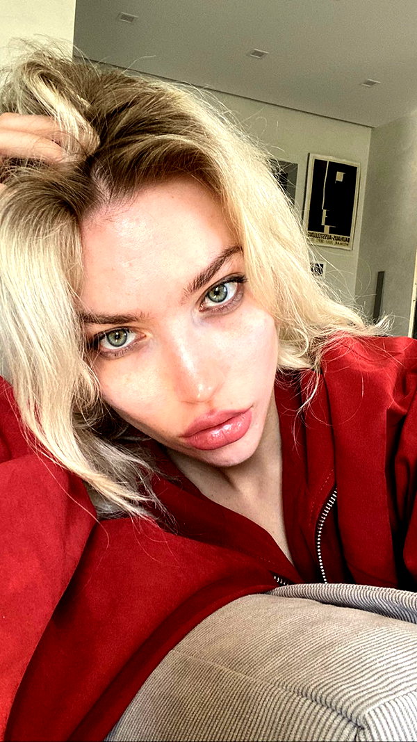 alien.hanna instagram image archive image