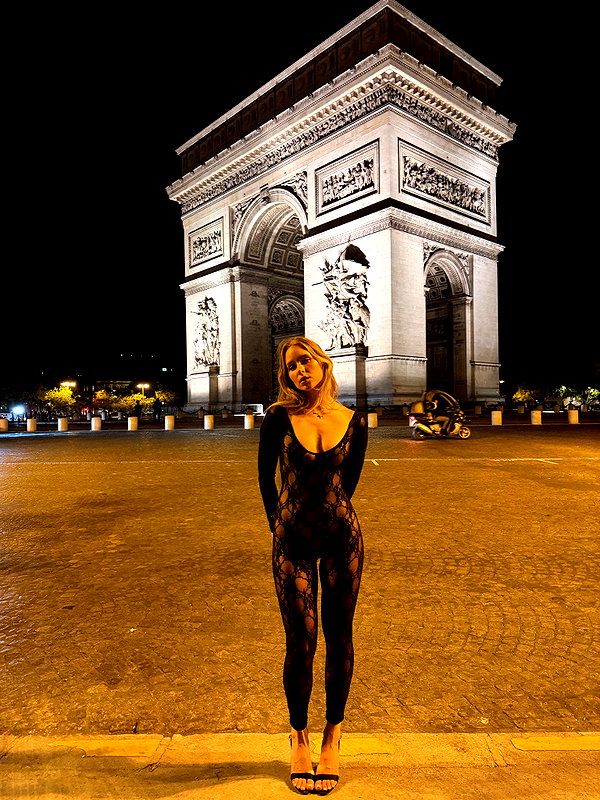 carolinezalog instagram image archive image