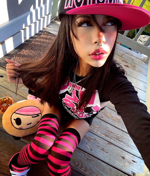 twodollie instagram image archive image