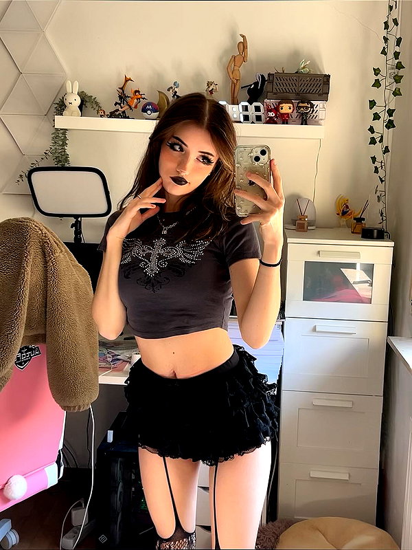 m1chelleluna instagram image archive image