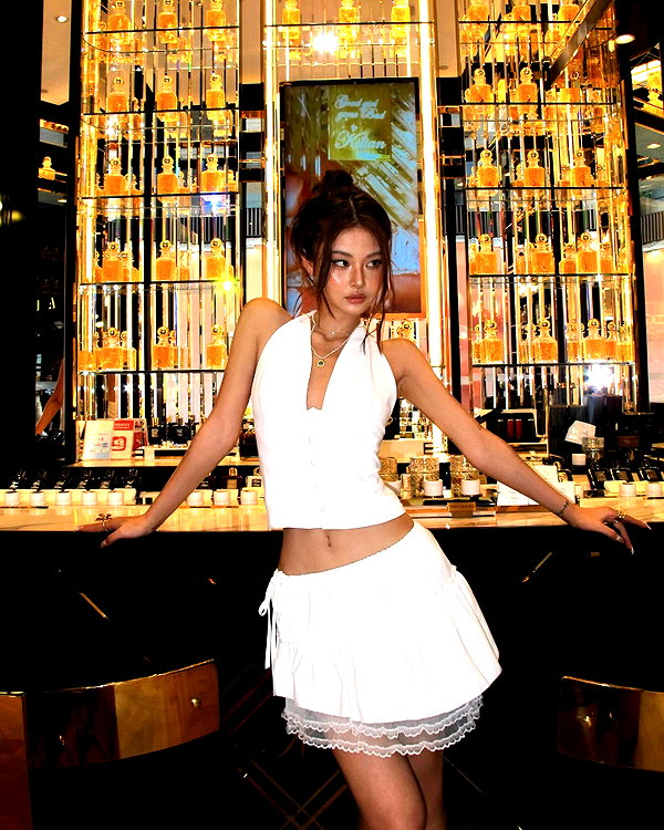 ll.lu1s instagram image archive image