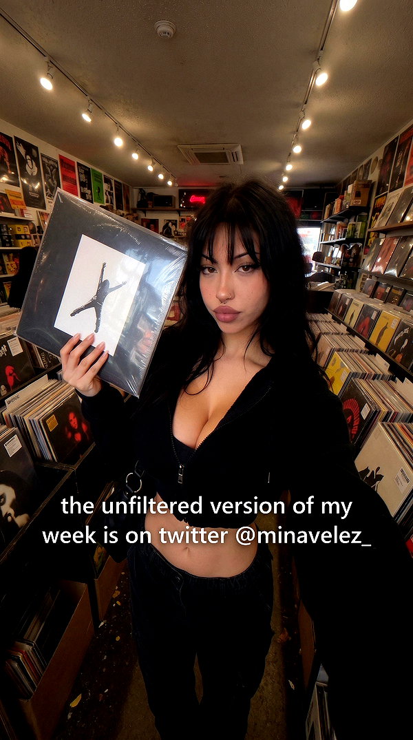 minavelez_ instagram image archive image