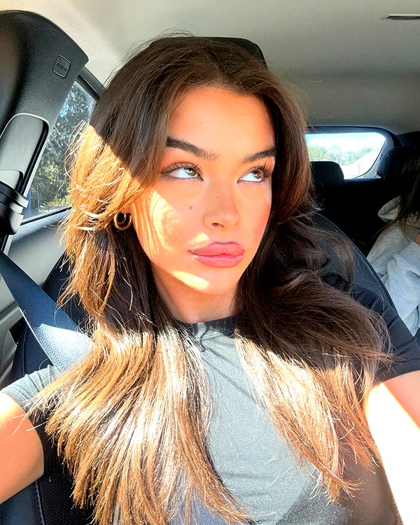 oliviaphillipps instagram image archive image