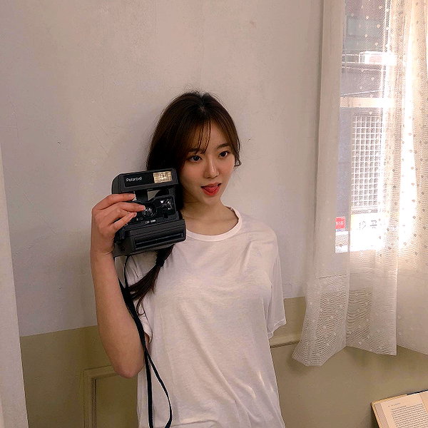 hyeweon__ instagram image archive image