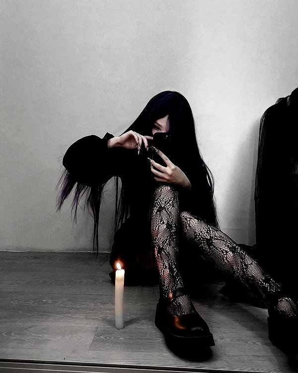 glowmoonshorty instagram image archive image