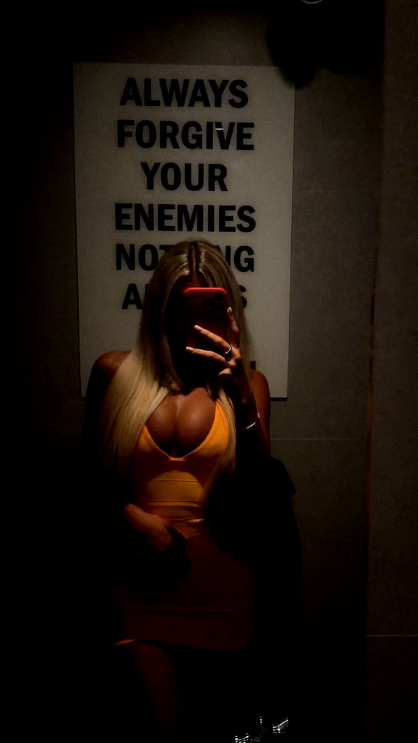 noa.burshtein instagram image archive image