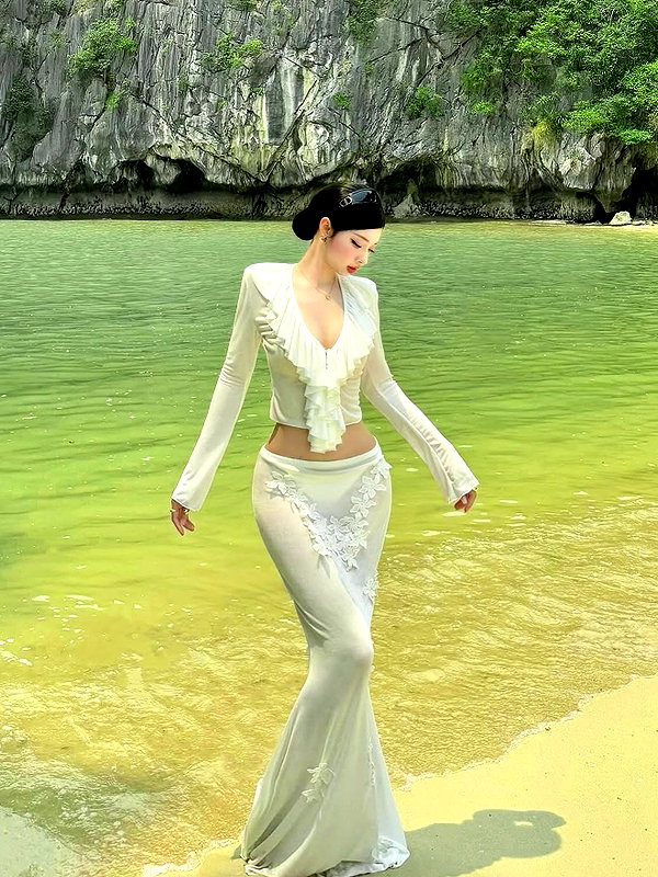 lyhythuedoxinh instagram image archive image