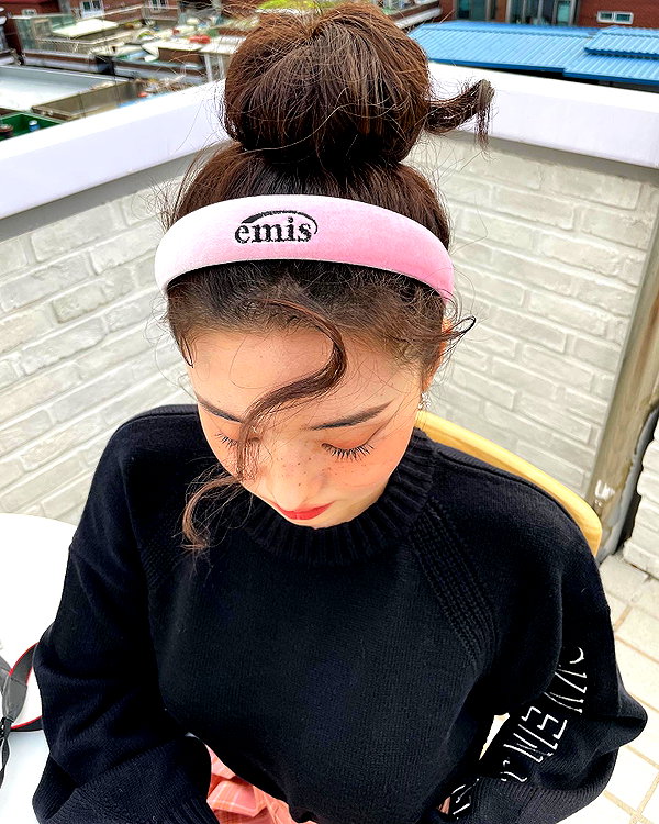 dear.zia instagram image archive image