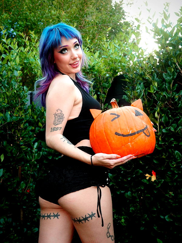 charleygrayyy instagram image archive image