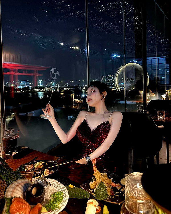 lyhythuedoxinh instagram image archive image