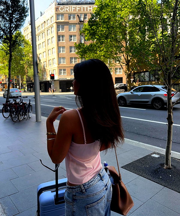 oliviaphillipps instagram image archive image