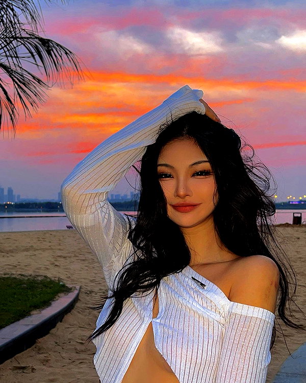 ll.lu1s instagram image archive image