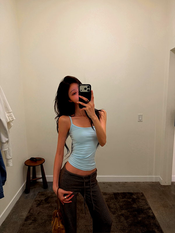 daxbin instagram image archive image