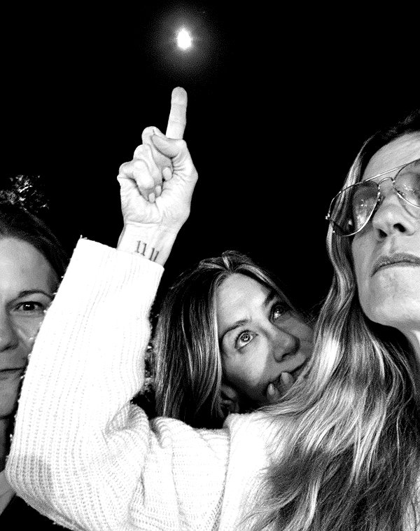 jenniferaniston instagram image archive image