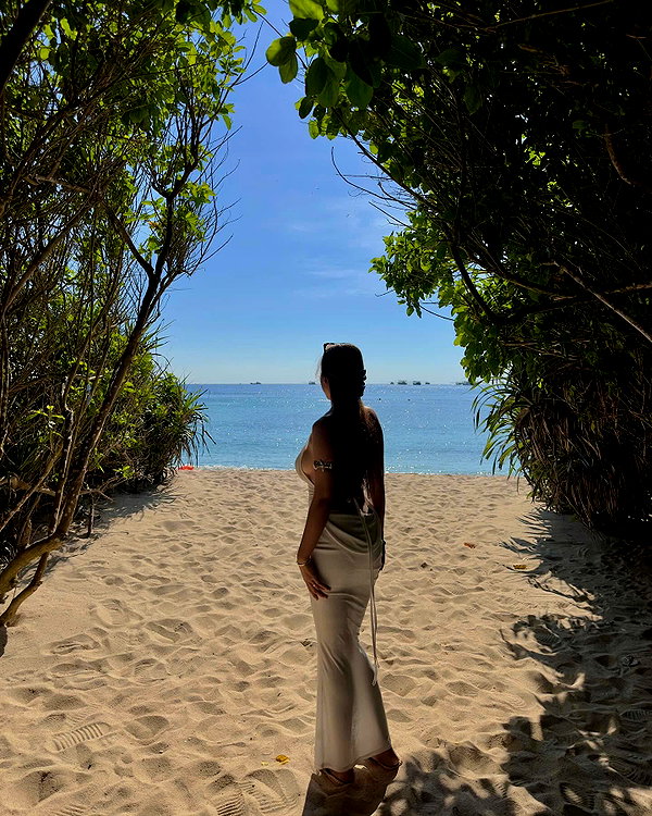 lyhythuedoxinh instagram image archive image