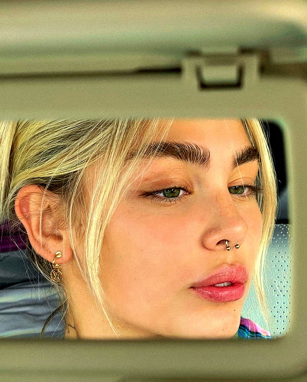 maya.keyy instagram image archive image