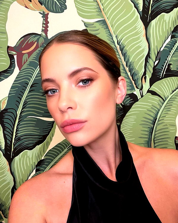 ashleybenson instagram image archive image