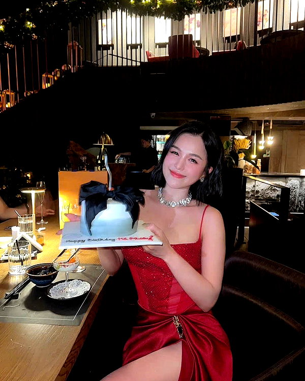 lyhythuedoxinh instagram image archive image