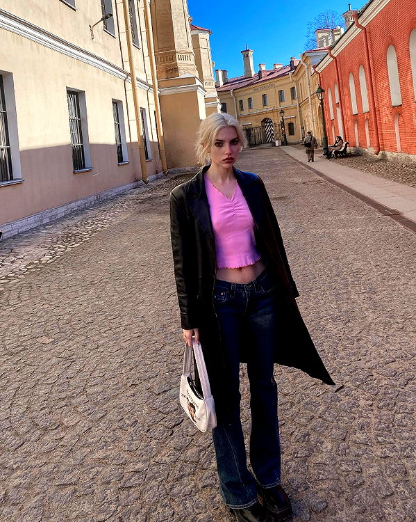 alien.hanna instagram image archive image