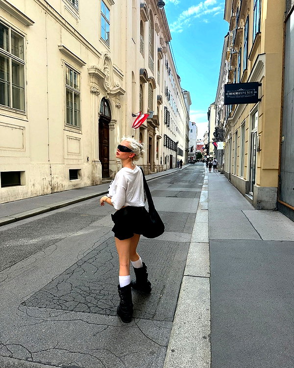 girlcalledluca instagram image archive image
