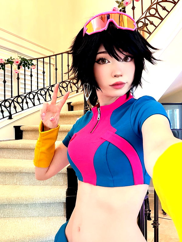 emiru.jpg instagram image archive image