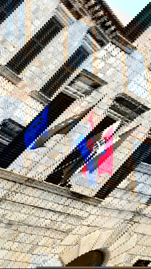 taylor.creeden taylor.creeden archive image