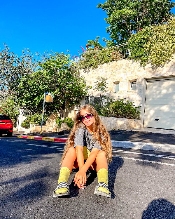 mishel_d_ instagram image archive image