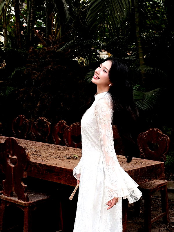 lyhythuedoxinh instagram image archive image