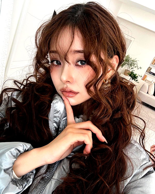 dear.zia instagram image archive image