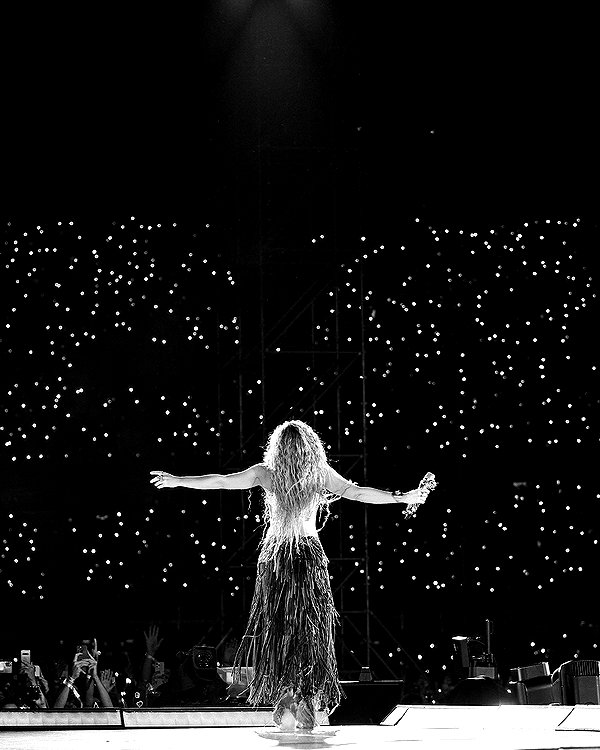 shakira instagram image archive image